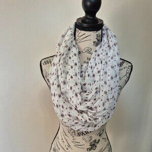 3/$25 infiniti scarf